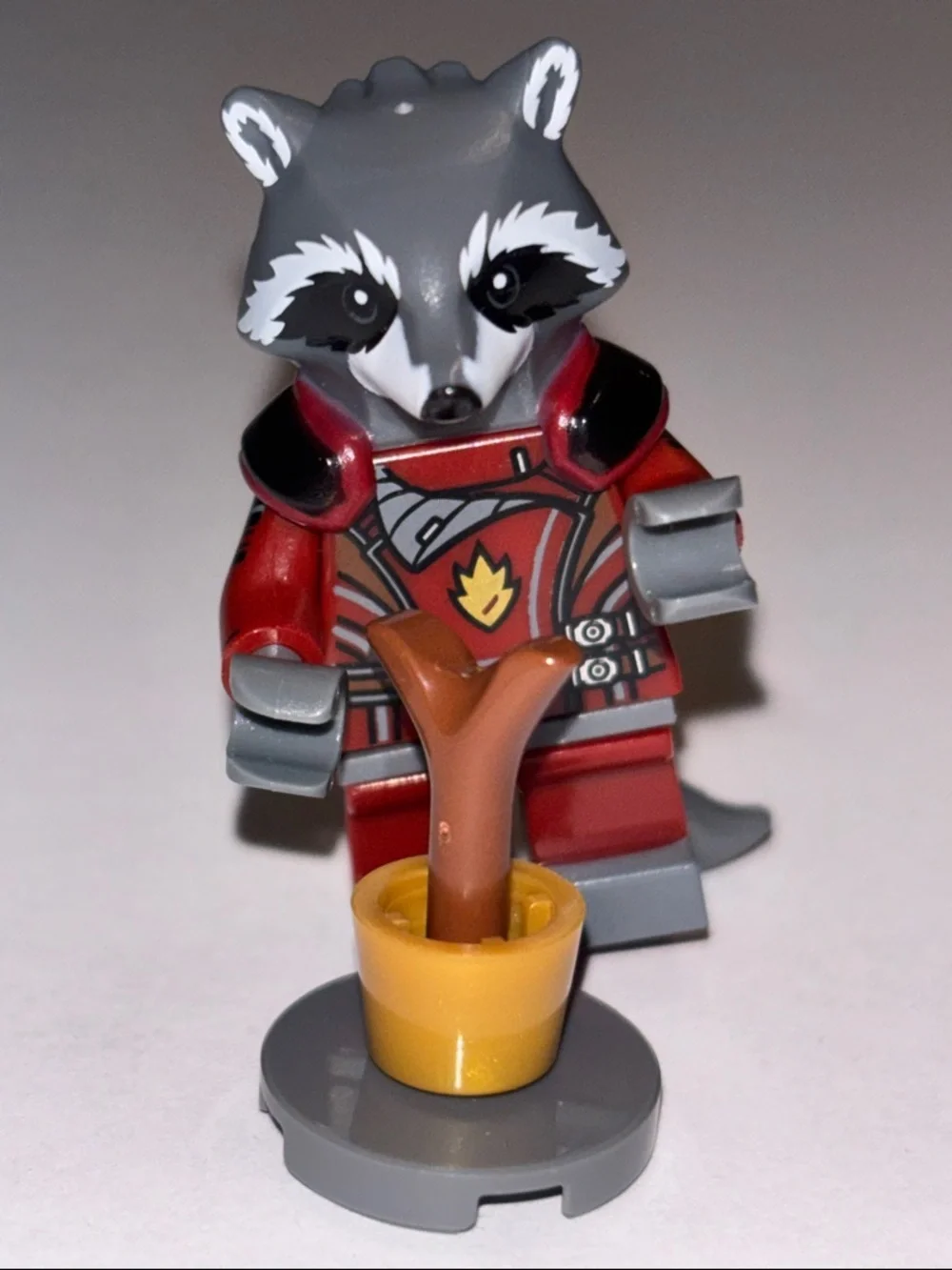 LEGO Rocket Raccoon Minifigure with Accessories Guardians of the Galaxy Raccoon - Picture 13 of 13